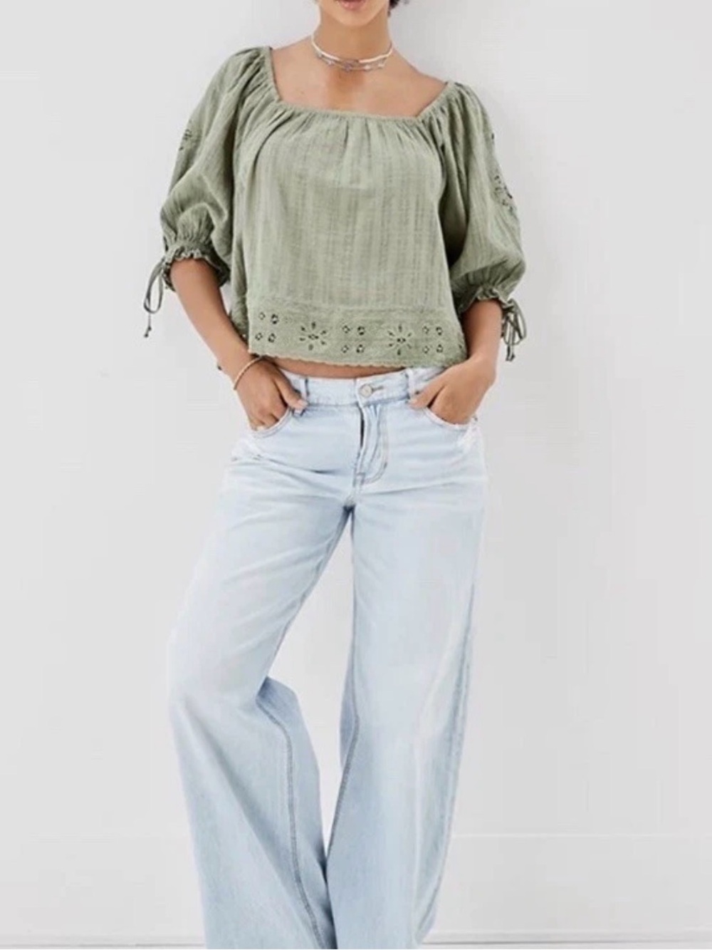 American Eagle Sage Green Textured Eyelet Cropped Top Size Medium 100% Cotton - Picture 3 of 12